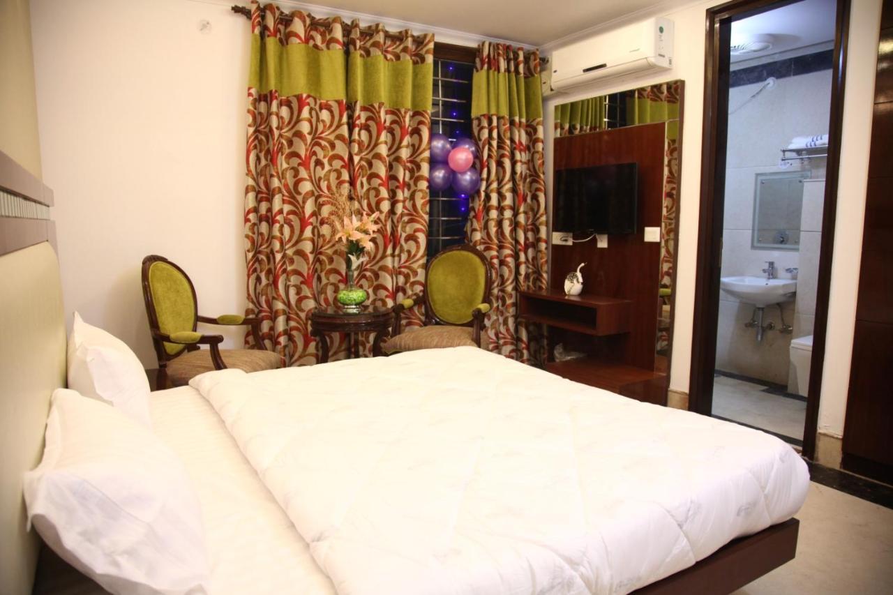 Hotel Dev Residency Vrindavan Exterior photo