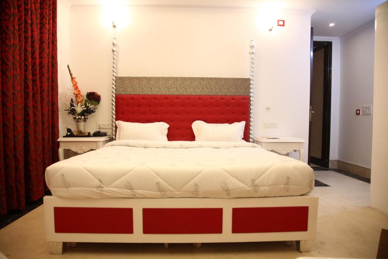 Hotel Dev Residency Vrindavan Exterior photo