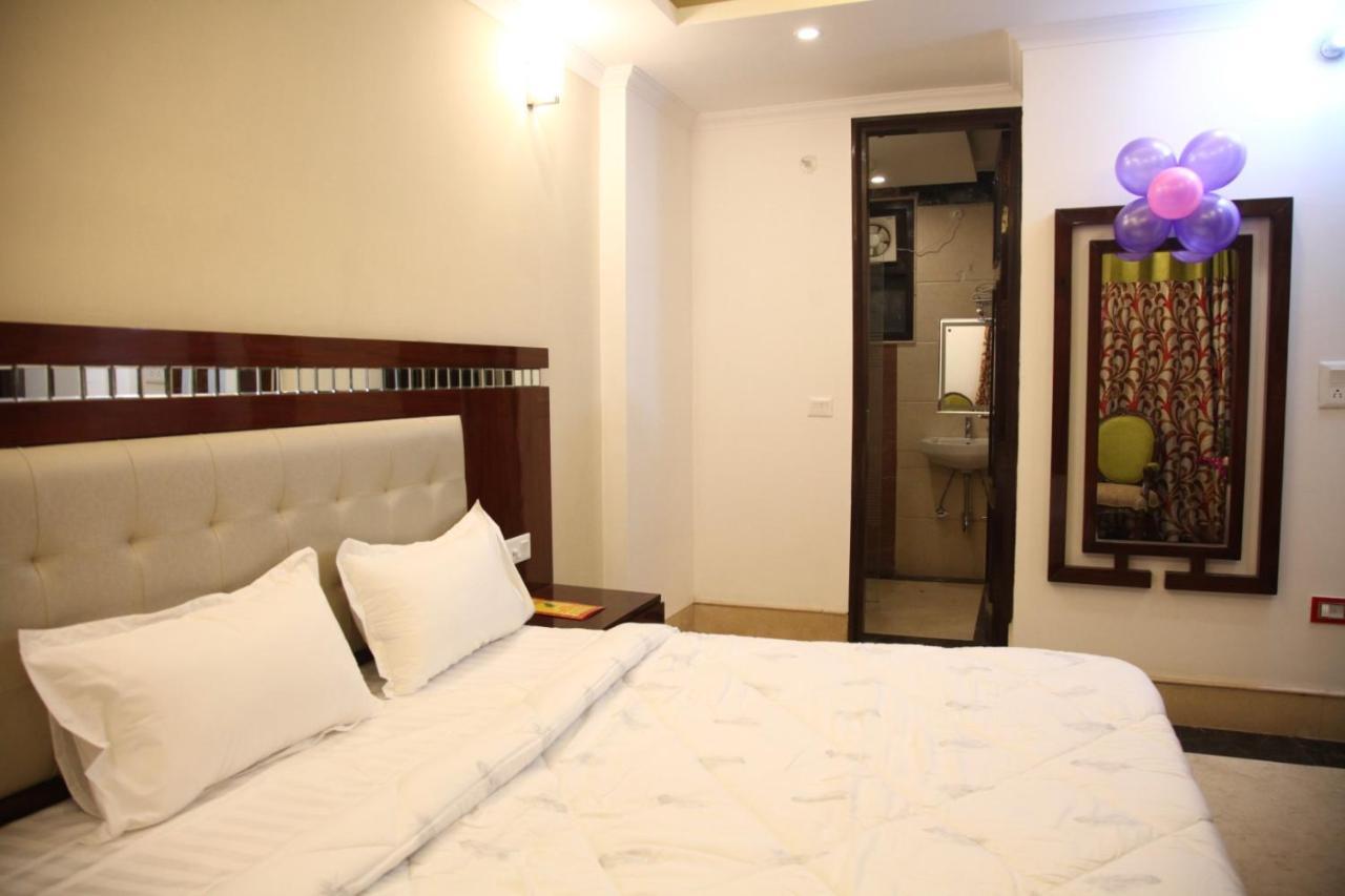 Hotel Dev Residency Vrindavan Exterior photo